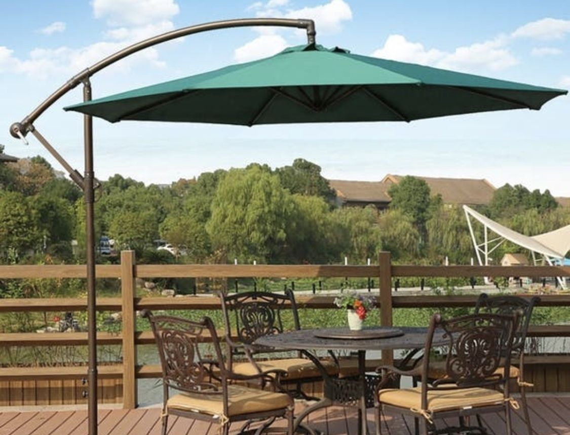 Clitheroe 10’ Cantilever Umbrella - Dark Green