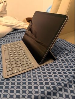 iPad Air 5th Gen 256GB 11” Display