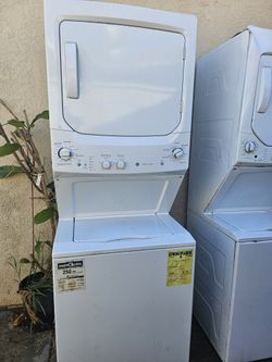 Labadora Y Secadora Solo Trabaja La Labadora .la.secadora Nesesita Arreglo