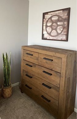 Ashley Farmhouse 2 Piece Solid Wood Bedroom Furniture Chest Dresser Like New