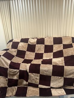 Blanket . Queen Size Quilt