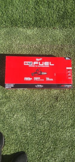 M12 Fuel Hatchet Saw Kit 