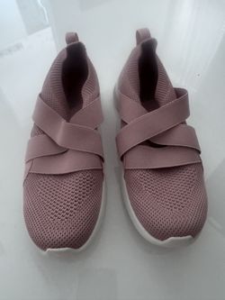 Pink Skechers