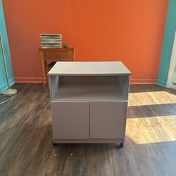 Rolling Nightstand/ Table