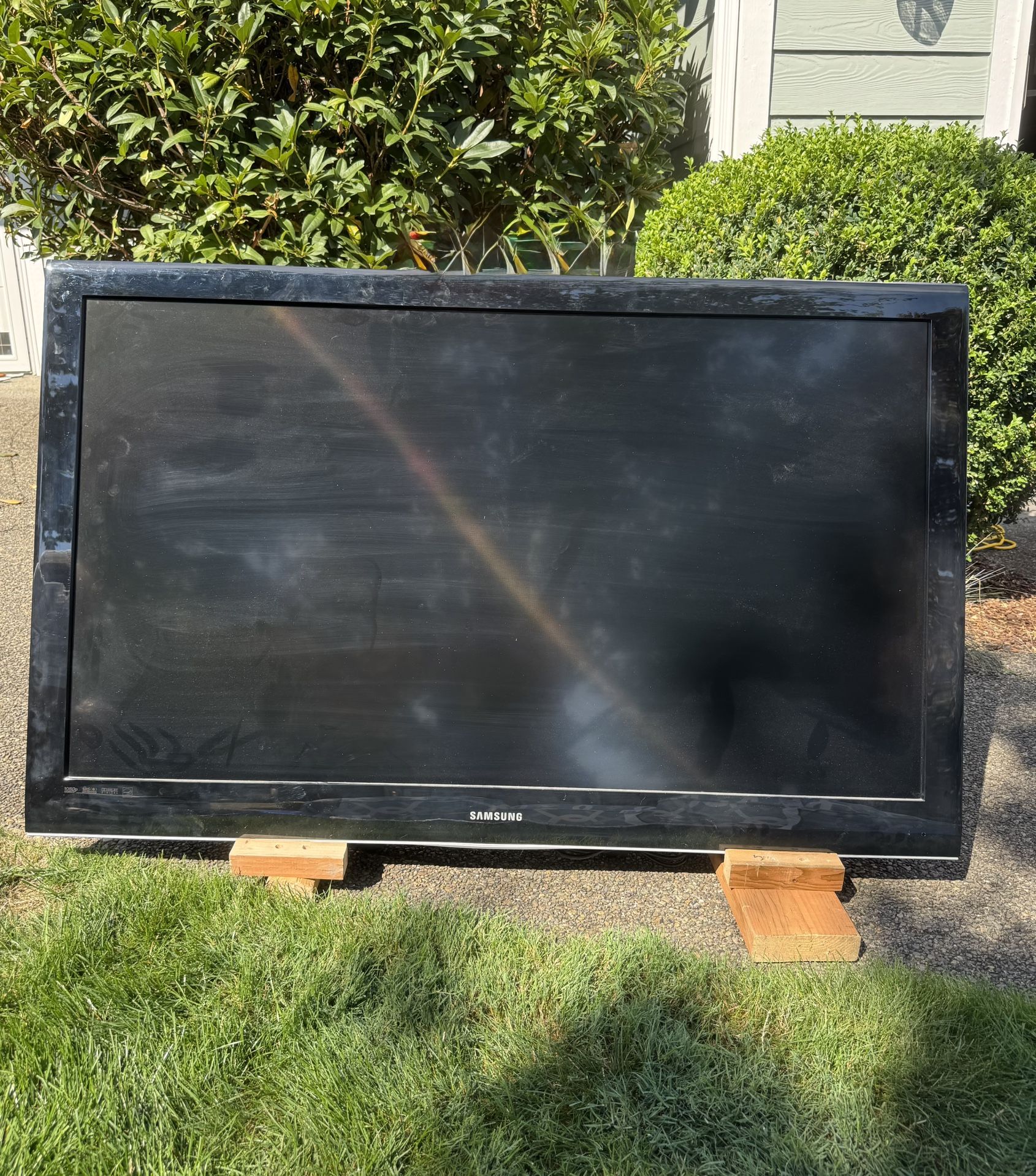 Samsung 52 inch TV