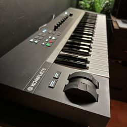 Native instruments A49 Midi Controller