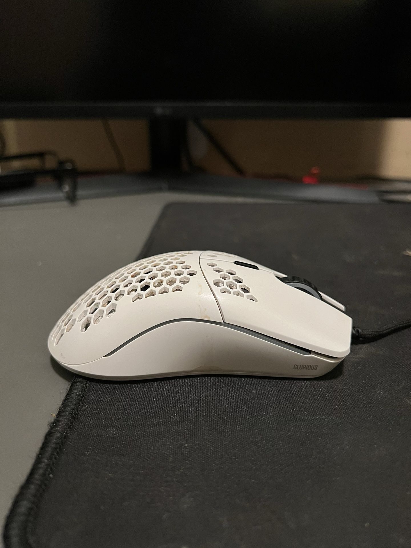 Model o glorious Wired Gaming Mouse 