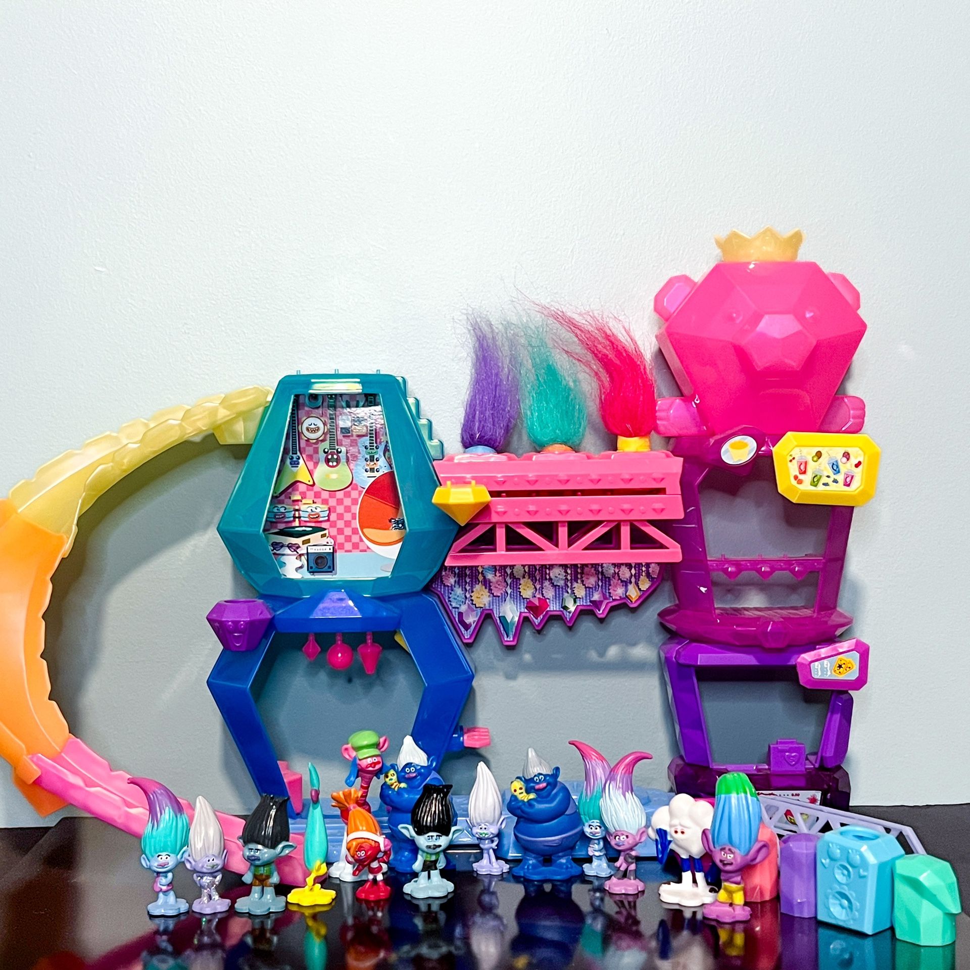 DreamWorks Trolls Band Together Mount Rageous Playset