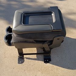 99-06 Chevy Silverado Tahoe Suburban Jump Seat