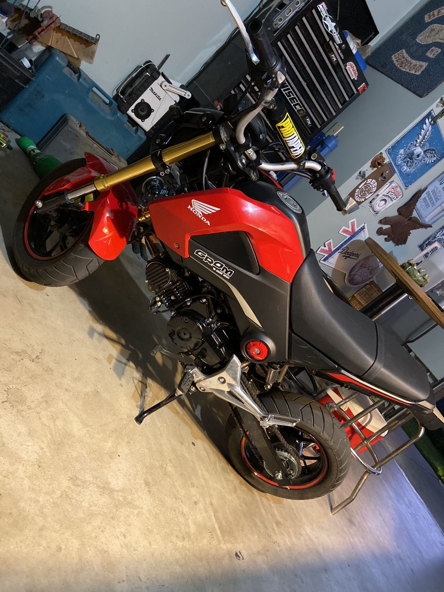 125 Honda Grom salvage title 2015. Trade for Dirt Bike