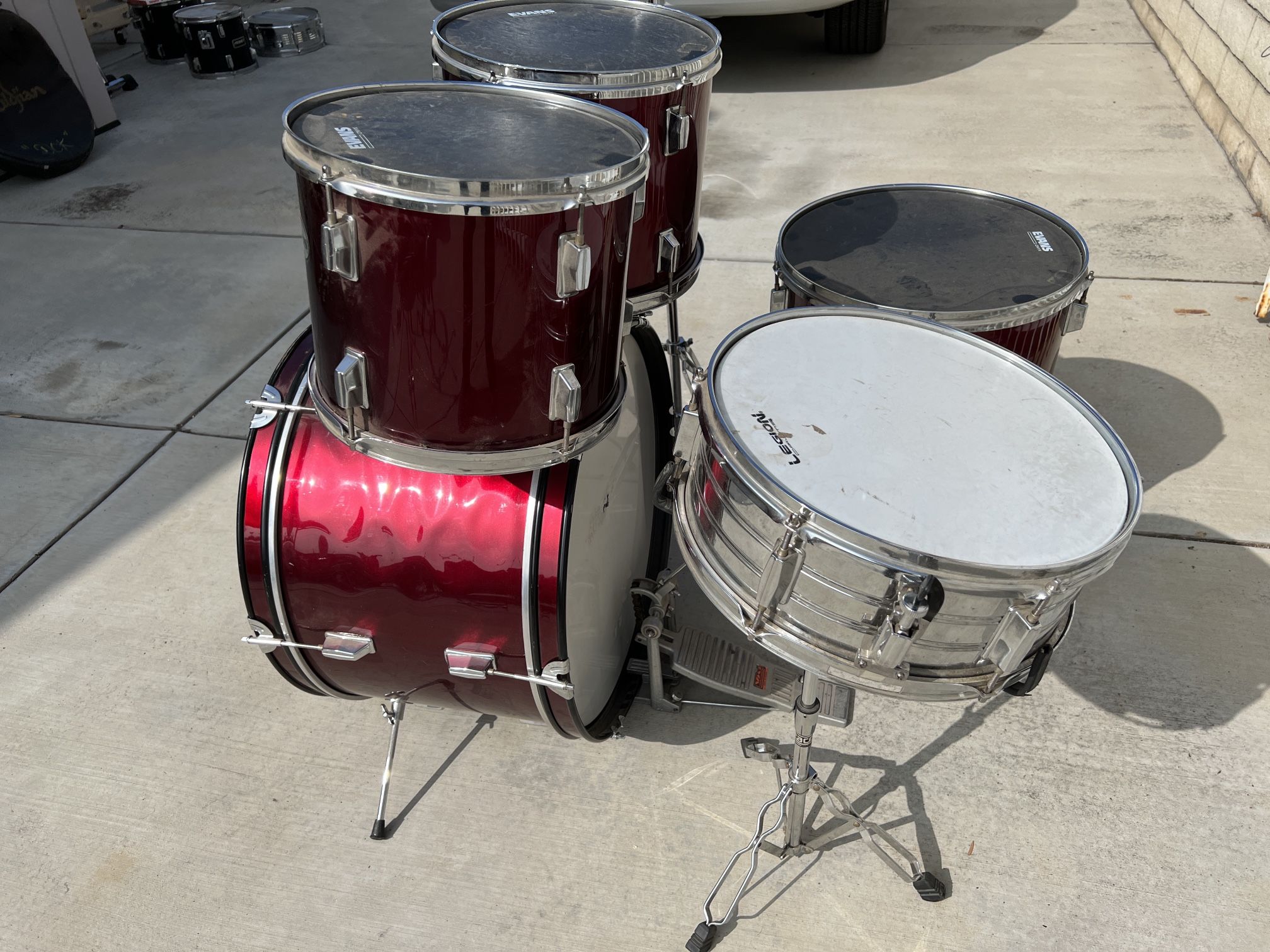 Beginner Drum Set With Hardware for Sale in Long Beach, CA OfferUp
