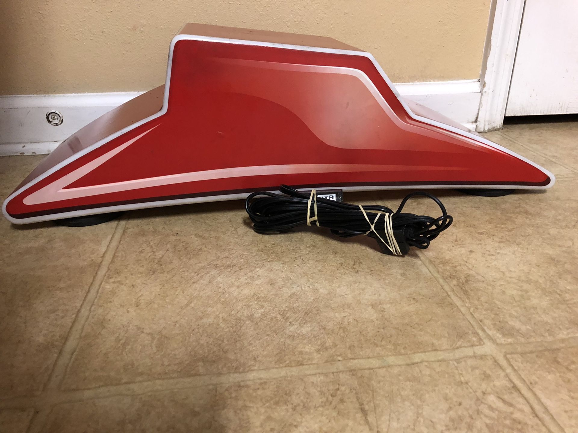 Pizza Hut topper