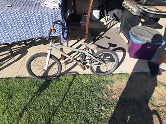 Specialied Fuse Bmx Style Bike..$100 Obo