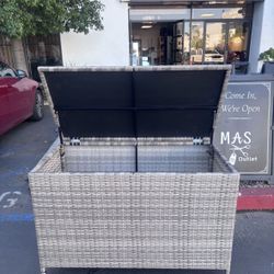 New 135 Gallon 45"x24"x29" Patio Outdoor Wicker Storage Box