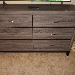 Queen Size Bedroom Set