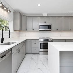 “Pure White” Quartz Countertop 
