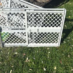Children/Pet Gates 