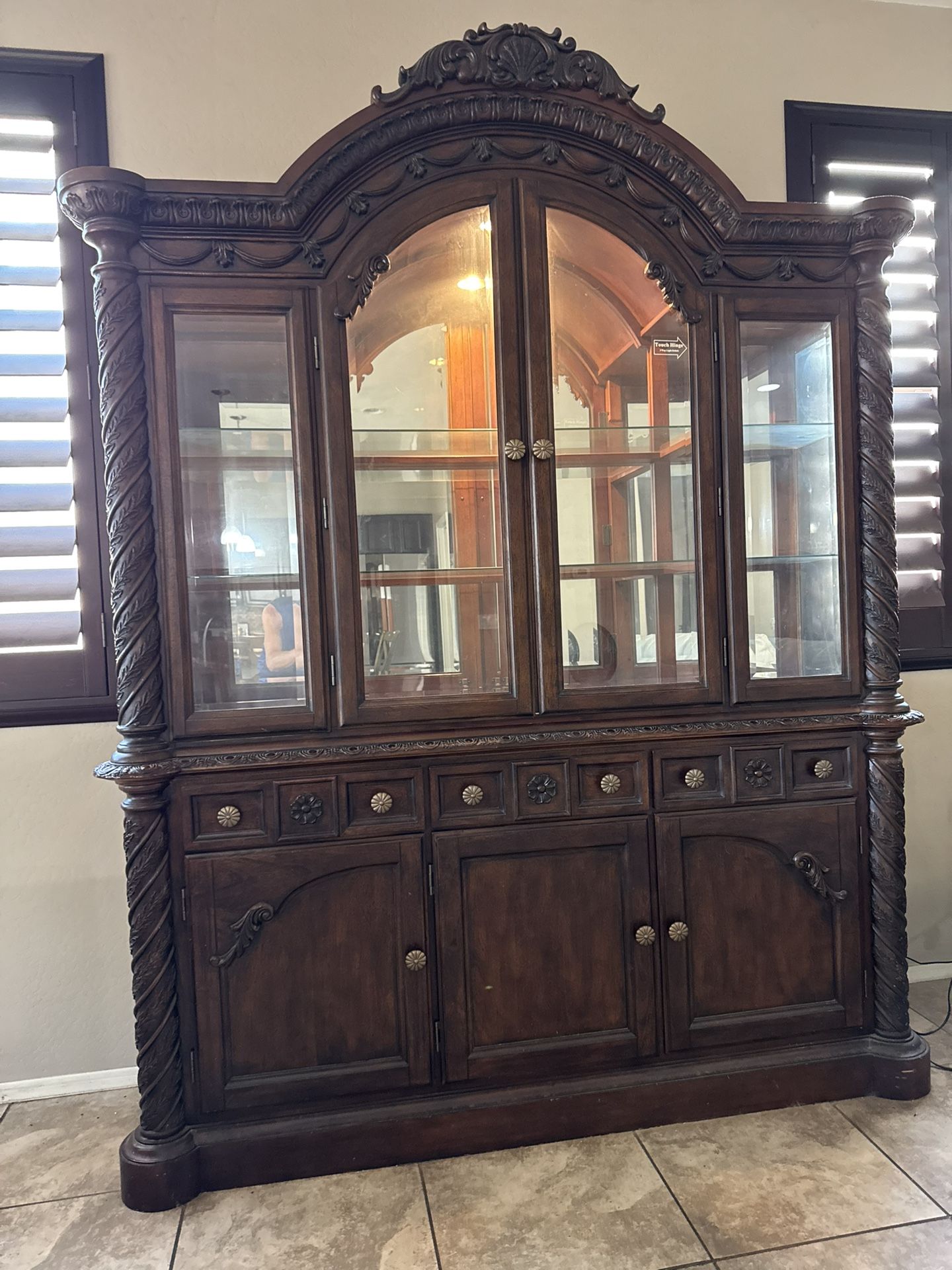 Dining Room Table China Hutch, And Entry Table