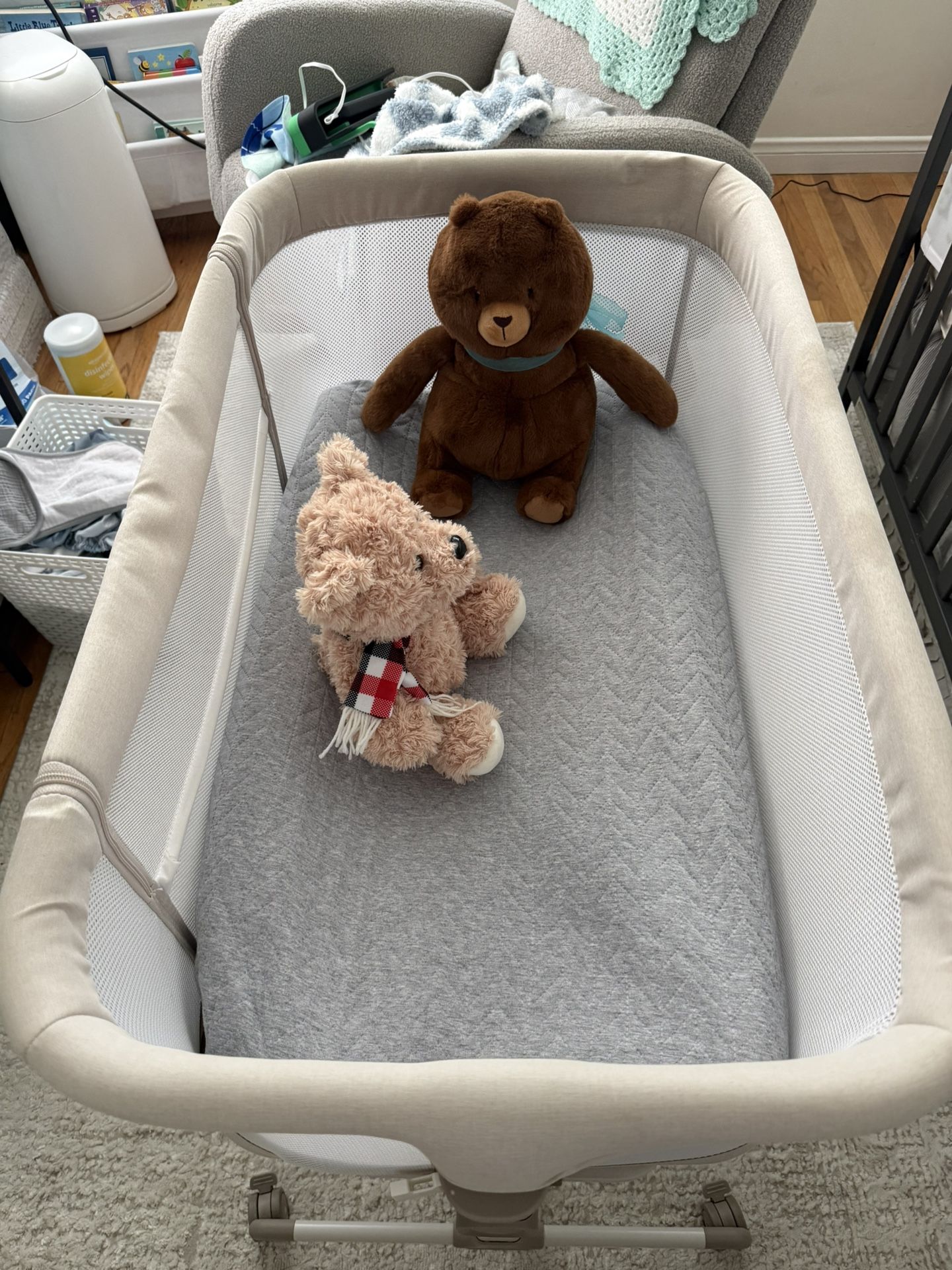 Bassinet. Height Adjustable. $100obo