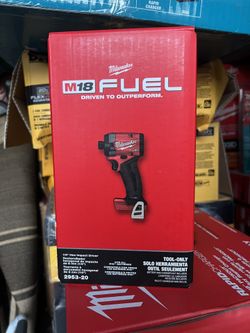 Milwaukee 2953-20 FUEL 18V Lithium-Ion Brushless Cordless 1/4" Hex Impact Driver