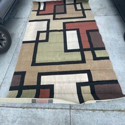 7.8’ x 12’ Rug 