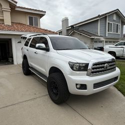 2008 Toyota Sequoia Platinum SUV 