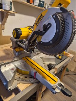 Dewalt miter saw