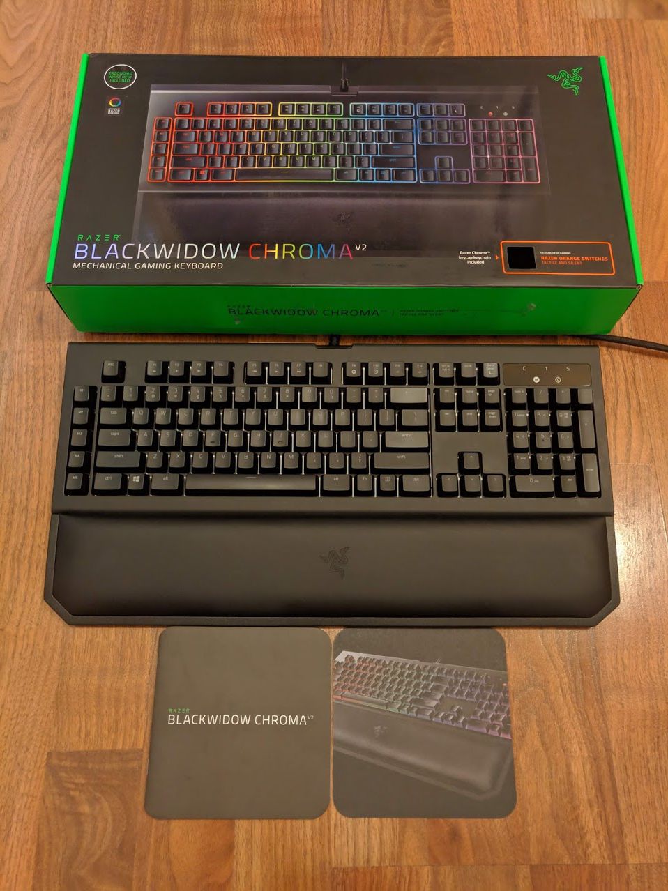 Razer BlackWidow Chroma V2 Mechanical Gaming Keyboard (SILENT/Orange Switch)