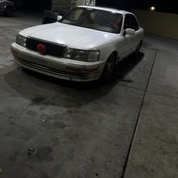 1991 Lexus LS 400