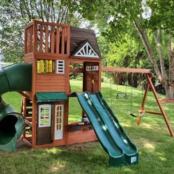 Playset New ! Delivery And Installation 