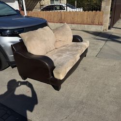 Couch (lots Of Life Left. No Tears)