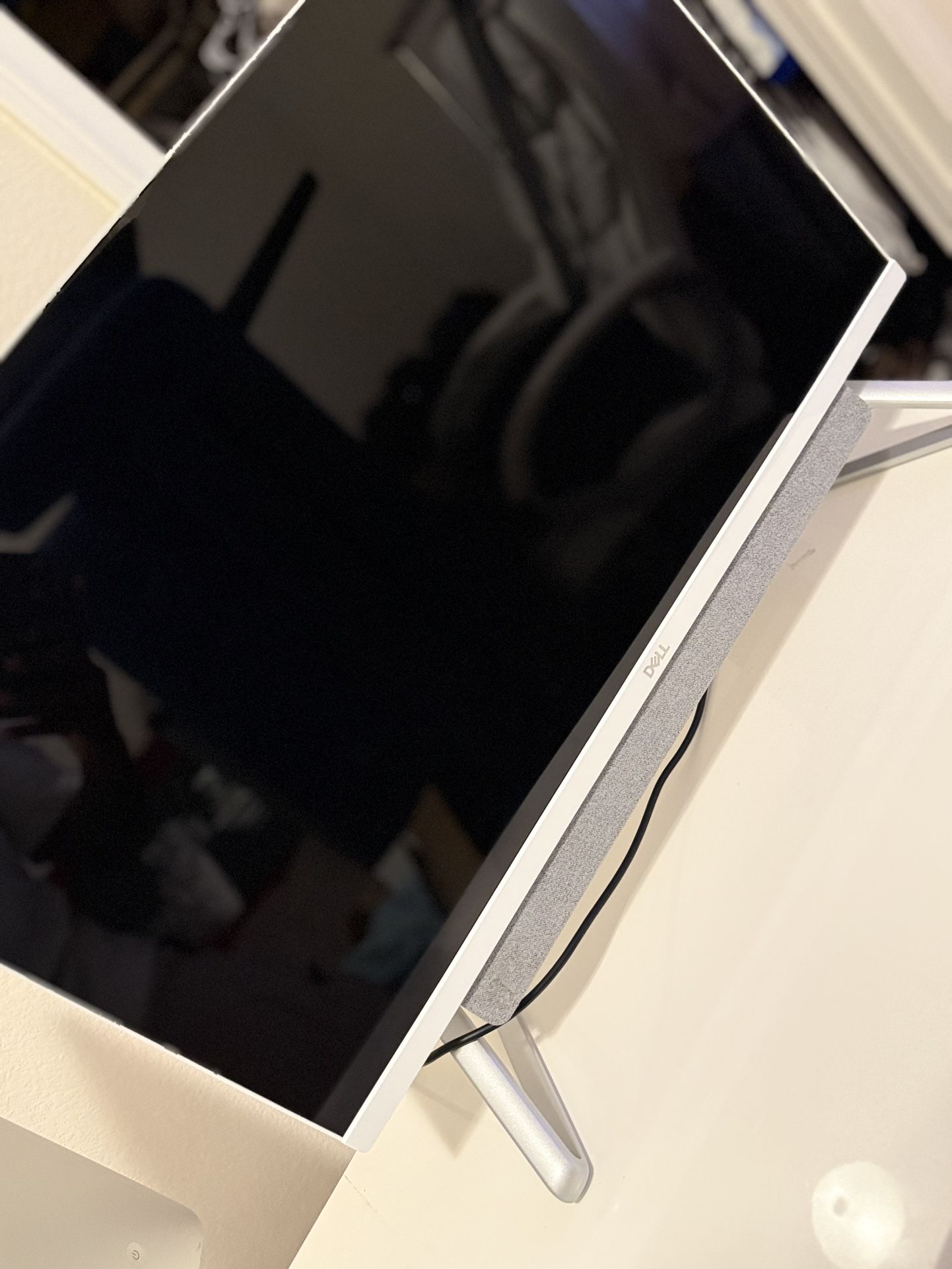 Dell Inspiron 7700 All-in-One PC – Sleek, Powerful, & Space-Saving