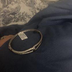 Beautiful New Bracelet With Diamonds