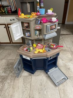 Little Tikes - Super Chef Kitchen