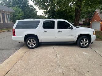 2012 Chevrolet Silverado 1500 Suburban