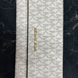 Michael Kors large logo Trifold wallet 