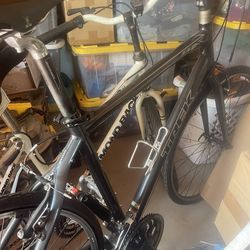 Trek 7.3 FX Hybrid Bike
