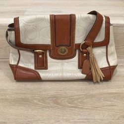 Coach - Brown & Ivory mid size Elegant bag