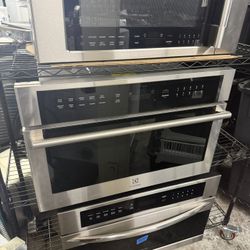 Electrolux  EMBD3010AS 30 Inch Built-In Microwave Oven with 1.6 cu. ft.