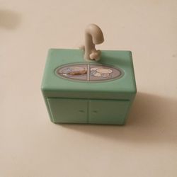 PEPPA PIG “KITCHEN SINK Only” From DELUXE HOUSE FURNITURE PLAYSET