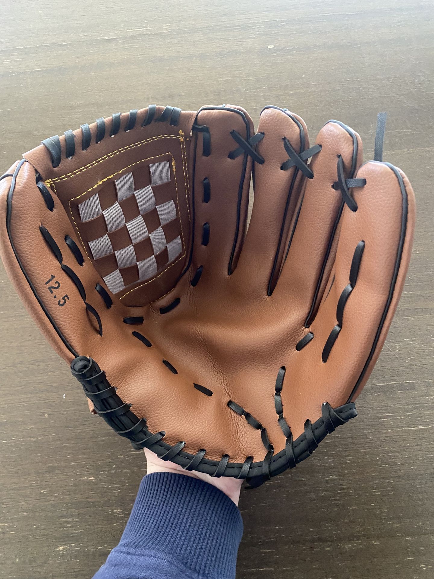 Baseball Glove 12.5 Right handed RH New Fast Shipping MLB Softball Adult Size