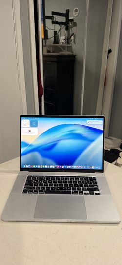 APPLE MACBOOK PRO 16” TOUCHBAR INTEL 8 CORE i9 64GB RAM 4TB SSD MACOS TAHOE 26.5.2 OFFICE