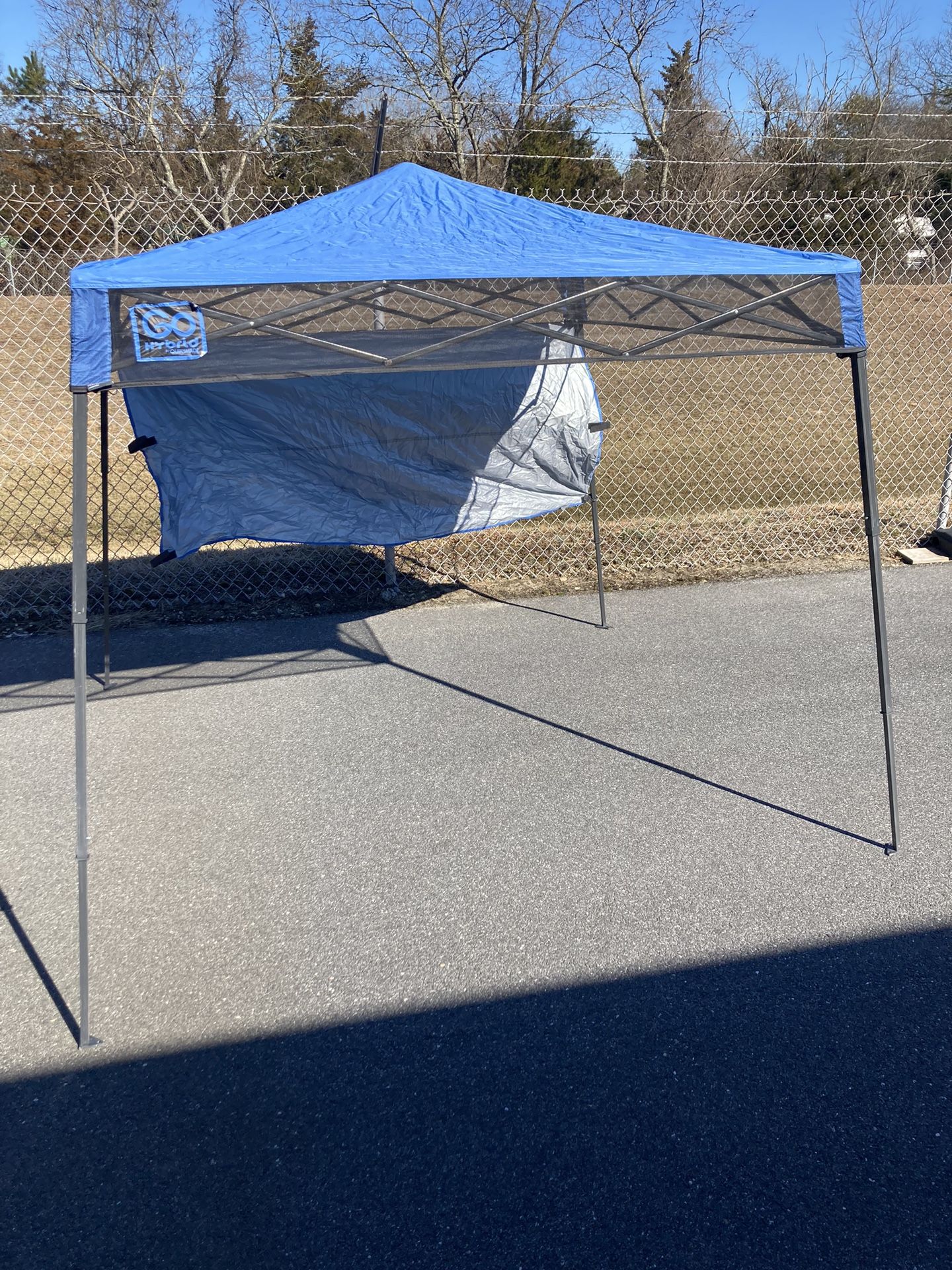 Quick Shade Go Hybrid Pop Up Canopy 7’x7’x7’ With Carrying Back Pack