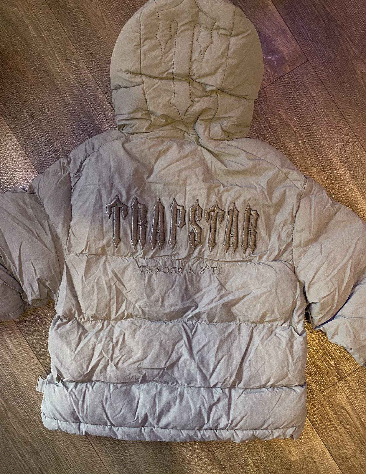 Trapstar Puffer Jacket Size Small 