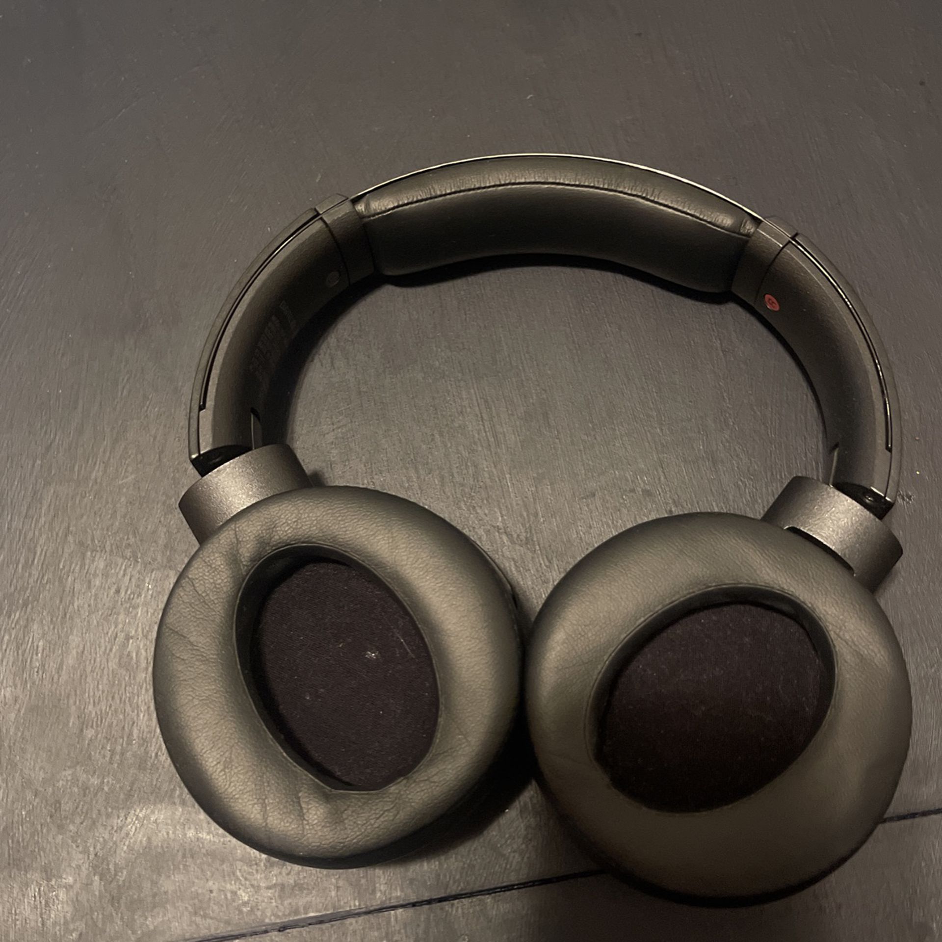 Sony Bass Boost Headphones Model: Mdrxb950n1