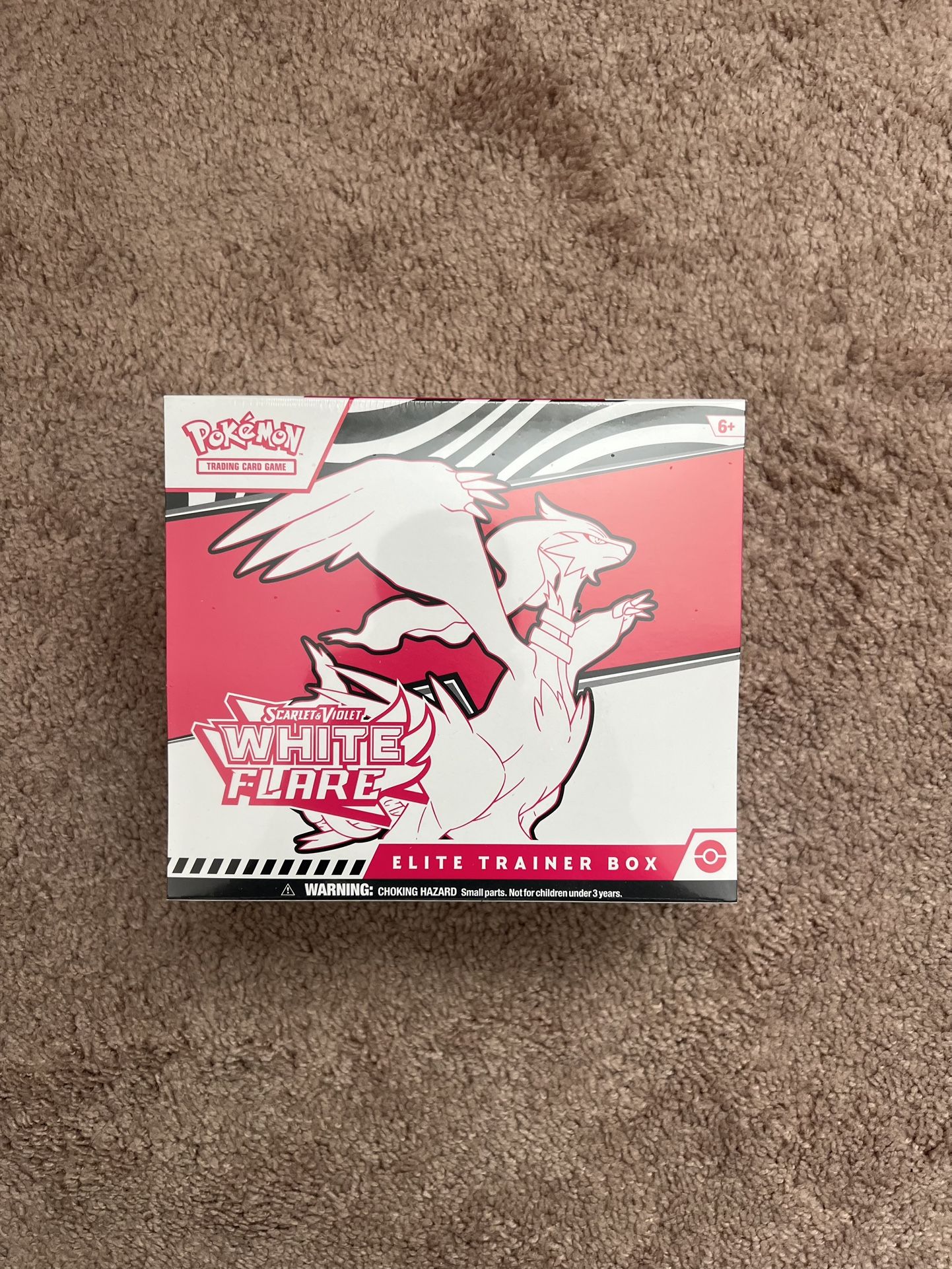 Pokemon TCG White Flare Elite Trainer Box