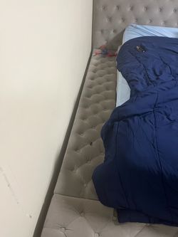 Queen bed