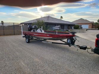 Only 49hrs 18ft Aluminum Bass Boat Model TC-18 By Crestliner