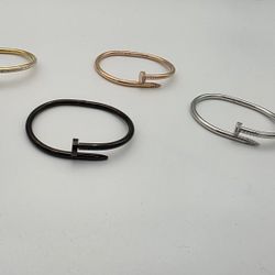Nail Bracelet 