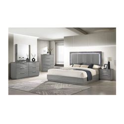 Queen Bedroom Set 